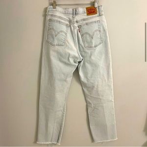 Levi’s Wedgie Straight Leg Jeans Light Wash